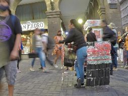 Se analiza una política pública para acompañar a los ambulantes para su incorporación al comercio formal. EL INFORMADOR/A. Camacho