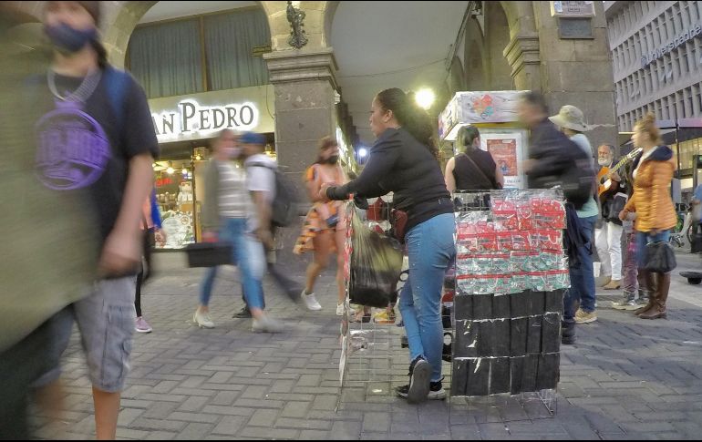 Se analiza una política pública para acompañar a los ambulantes para su incorporación al comercio formal. EL INFORMADOR/A. Camacho