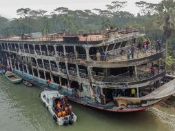 Los accidentes marítimos, como hundimientos y choques entre barcos, son frecuentes en Bangladesh, donde cientos de vías fluviales se utilizan comúnmente para el transporte. EFE /