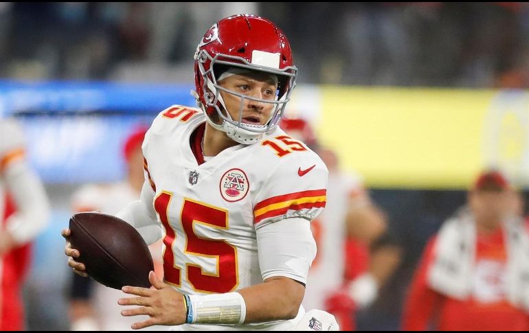 ESTRELLA. Mahomes lanzó para 258 yardas y tres touchdowns. EFE/C. Brehman