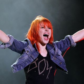 Paramore: Fans celebran el cumpleaños de Hayley Williams, vocalista de la banda
