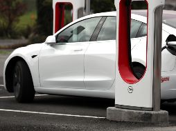 Las garantías de los modelos más antiguos están comenzando a expirar. AFP/ARCHIVO