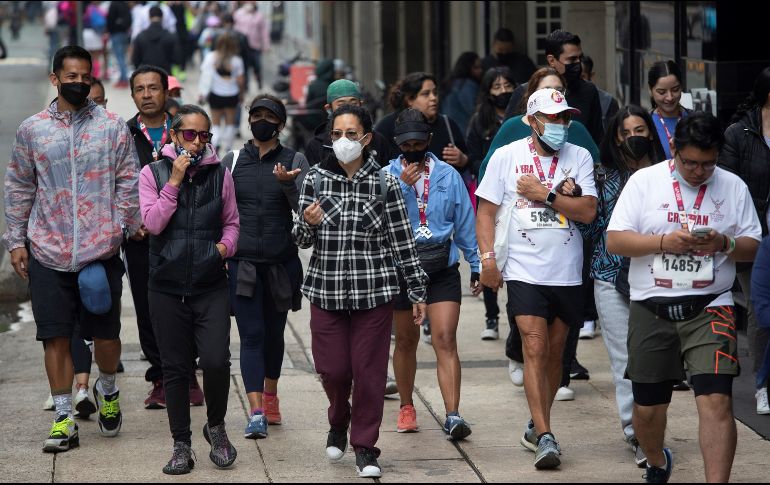 De los 126 millones de habitantes que tiene México, 81.9 millones tienen al menos una dosis de la vacuna anticovid. EFE/M. Hartz