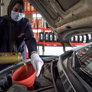 El petróleo WTI abre a la baja