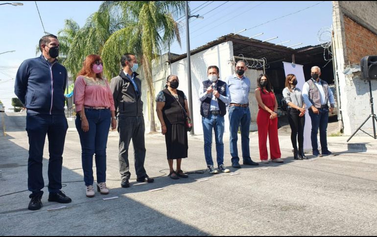 Lemus dijo que estos tres primeros meses redujeron gastos del municipio, que se iba en nómina, automóviles y viáticos, para poder aprobar un presupuesto más amplio a obras públicas. EL INFORMADOR / Y. Mora