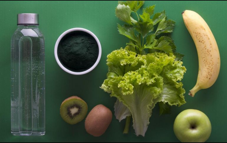 Desintoxica tu cuerpo para entrar con el pie derecho al 2022. ESPECIAL/Photo by Vitalii Pavlyshynets on Unsplash