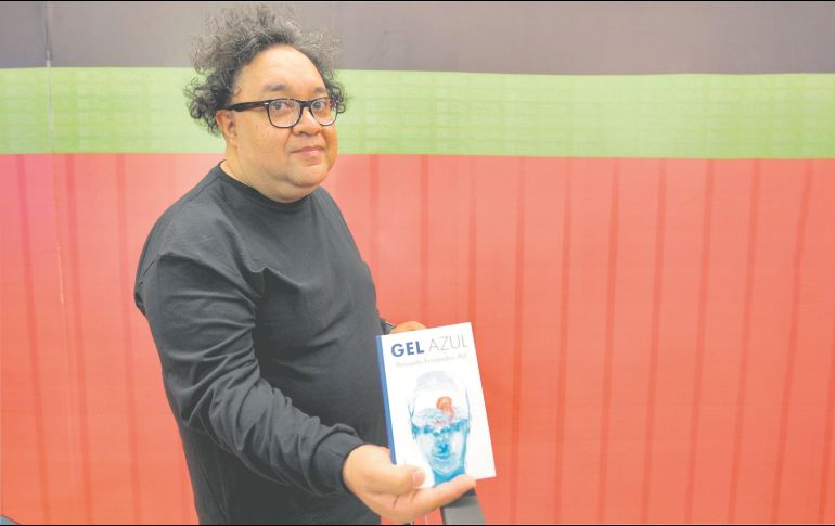 Bernardo Fernández, mejor conocido como “Bef”, presenta una novela donde la tecnología digital juega un papel clave. EL INFORMADOR/A. Camacho