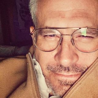 Arath de la Torre responde tras ser grabado discutiendo con empleados de una aerolínea