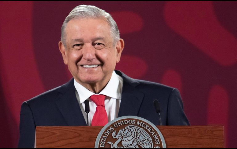 AMLO, durante su conferencia mañanera de este lunes 3 de enero, llama a quienes inauguraron la escultura a no sentirse mal porque la hayan derribado. EFE / Presidencia de México