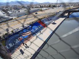 El mural retrata los lazos de las culturas de ambos países en la búsqueda de nuevas oportunidades. EFE/L. Torres