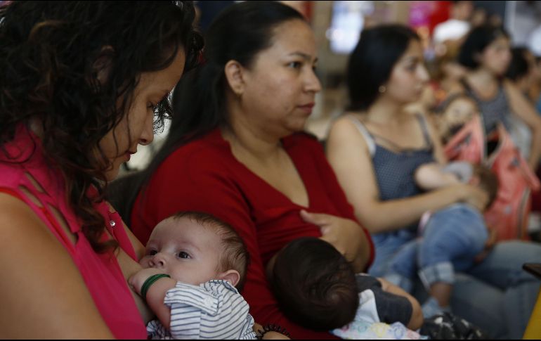 Las mujeres generan 75% del valor total de actividades en el hogar. EFE/ARCHIVO