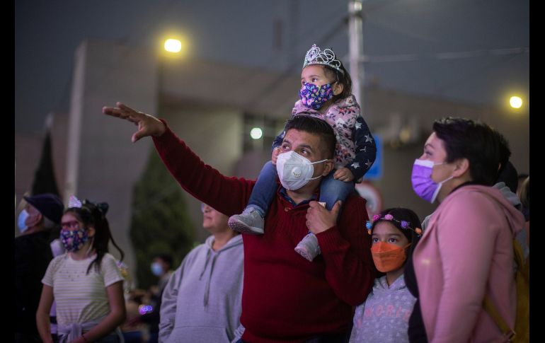 La Romería de Reyes Magos, este año se realiza en la explanada frente al emblemático Monumento a la Revolución. EFE / M. Hartz