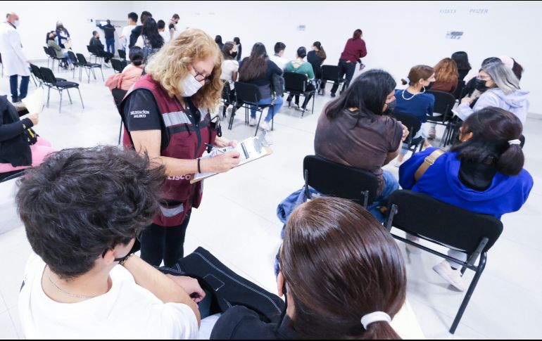 En noviembre pasado comenzó la vacunación anti COVID de jóvenes de 15 a 17 años en Jalisco.ESPECIAL/SSJ/ARCHIVO