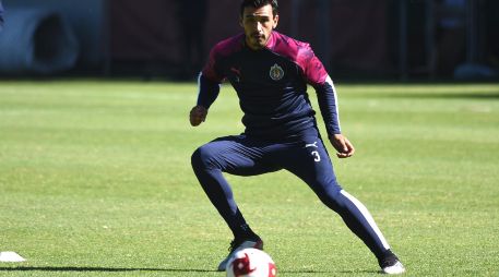 NO REGRESA. Pese a que todavía le resta contrato con Chivas, Oswaldo Alenís no regresará al Rebaño. IMAGO7
