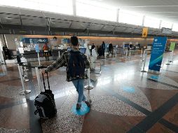 Aeroméxico sufre un golpe del COVID-19 luego que 140 tripulantes de la aerolínea fueran detectados como positivos de la variante ómicron, por lo que están 