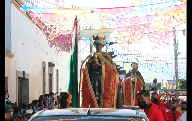 Alrededor de las 10:00 horas, las figuras de los tres Santos Reyes Magos salieron de su parroquia para dar un recorrido en vehículos CORTESÍA/Gobierno de Tlajomulco