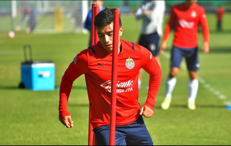 Fernando Beltrán podrá juegar en el debut de Chivas en el Clausura 2022, frente a Mazatlán. IMAGO7/S Bautista
