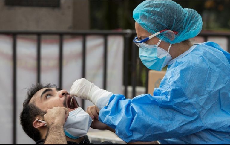 El mayor repunte de casos positivos en Oaxaca se observará a finales de enero y principios de febrero. XINHUA / ARCHIVO