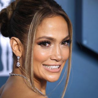 Jennifer López en Netflix: Por esta razón se retrasa el rodaje de The Mother