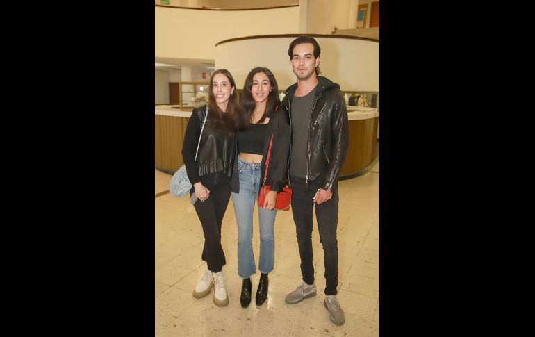 Regina Torres, Karla Orozco y Juan Pedro Ortíz. GENTE BIEN JALISCO/TONY MARTÍNEZ