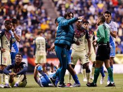 La expulsión de Solari y la posterior del mismo Roger Martínez le costó a las Águilas perder la ventaja tempranera ante el Puebla quien terminó empatando el juego. IMAGO7 / ARCHIVO