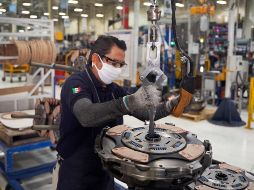 La industria nacional ensambló 2.98 millones autos. AFP/Archivo