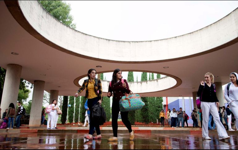 En los últimos 10 años ha crecido el porcentaje de admitidos: en 2013 fue de 39% y en el actual ciclo rondó el 47 por ciento. NOTIMEX/Archivo