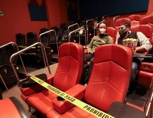 Una mujer fue confrontada por toser sin cubrebocas en una sala de cine. SUN / J. Alvarado