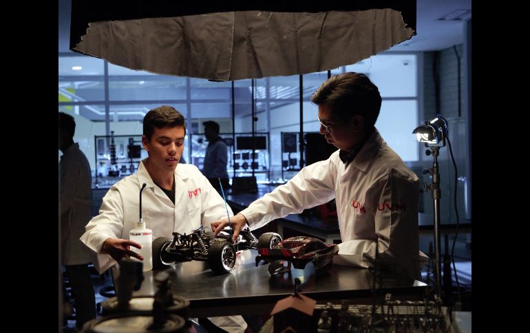 Al estudiar en UVM le das un impulso a tu futuro profesional a través de nuestro modelo educativo, que te brinda conocimientos y habilidades. ESPECIAL