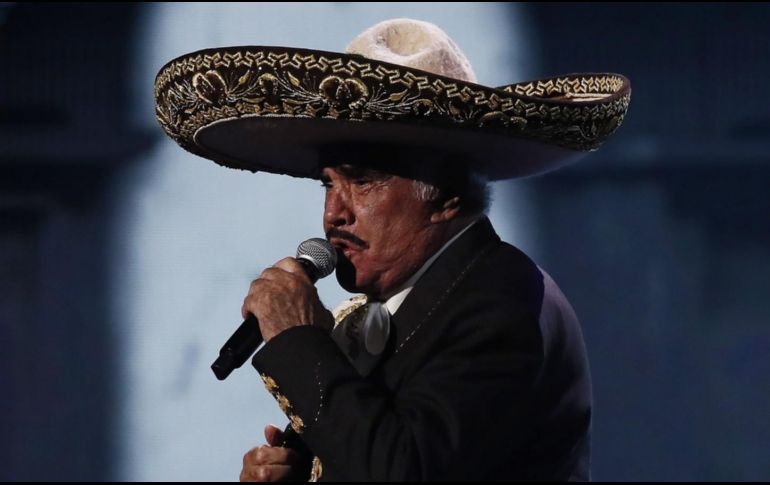 El pasado 12 de diciembre, cuando se avisó de la muerte de Vicente, miles de fans acudieron a despedirlo a su rancho, recordando su legado con canciones y mucho cariño. EFE/ARCHIVO