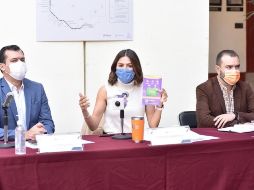 La diputada mencionó que la campaña ayudará a las personas con la dignificación del transporte público, por lo que hizo la invitación a que los usuarios hagan uso de la tarjeta. ESPECIAL