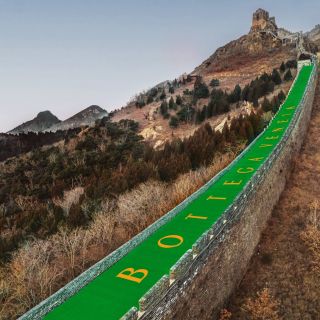Bottega Veneta cubre de verde la Muralla China para celebrar el año nuevo lunar