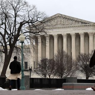 COVID: Corte Suprema de EU frena vacuna obligatoria para empresas