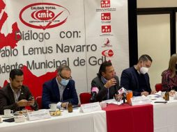 El alcalde Pablo Lemus Navarro presentó su cartera de proyectos para 2022 ante integrantes de la Cámara de la Industria de la Construcción. ESPECIAL