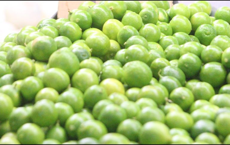 Entre los principales bienes y servicios cuya alza de precios incidió en la inflación, destacan el limón, gasolina papa y otros productos. EL INFORMADOR / ARCHIVO