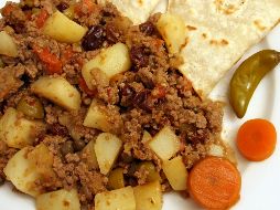 Picadillo con papas. ISTOCK.