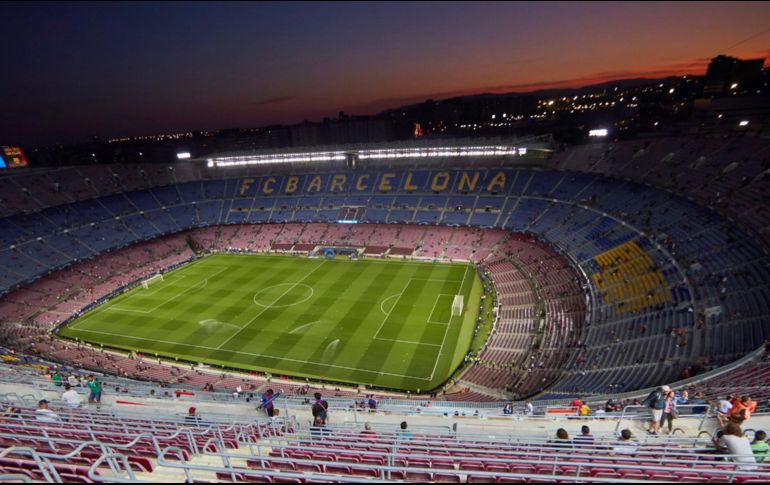 La gran demanda de entradas para ese Barça-Real Madrid ha hecho que el Barcelona programe el duelo en el Camp Nou (capacidad para 99.000 espectadores). EFE/ARCHIVO