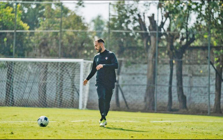 El argentino Emanuel Aguilera se presentaría esta tarde como nuevo rojinegro del Atlas. ESPECIAL/Atlas FC