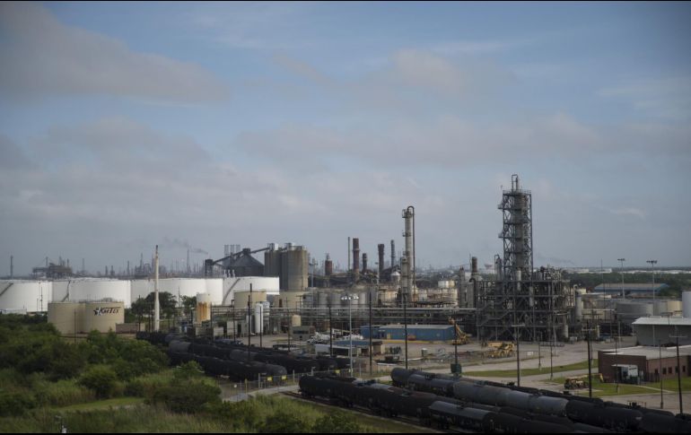 La OPEP+ puede tener dificultades para satisfacer un aumento en la demanda. AFP/Archivo