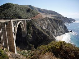 El tsunami que se provocó por la erupción de un volcán submarino en Tonga llegó al continente americano y este sábado golpeó la costa oeste de Estados Unidos y Canadá. EFE / ARCHIVO