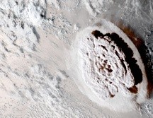 Con imágenes tomadas desde el espacio, se pudo observar el momento de la erupción submarina del volcán Hunga Tonga-Hunga Ha'apai. EFE