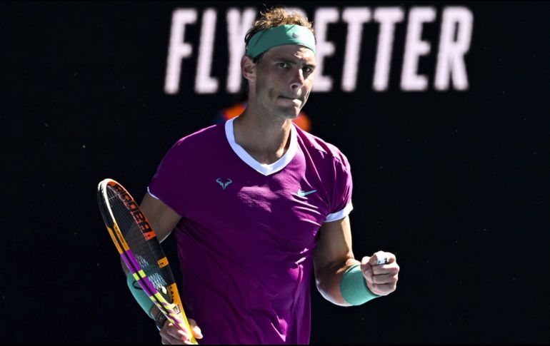 Rafael Nadal opta a ganar en Melbourne su título de Grand Slam número 21 y batir el récord que comparte con los ausentes Novak Djokovic y Roger Federer. EFE / D. Hunt