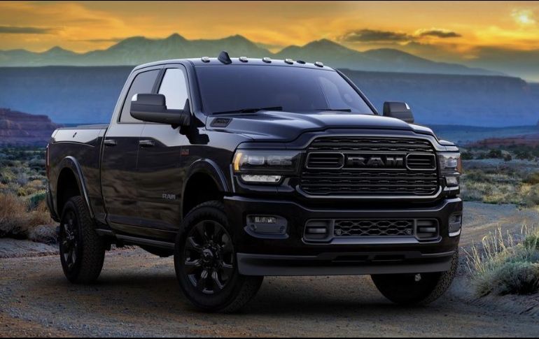 La suspensión en esta pickup es autonivelable con cinco modos de funcionamiento. ESPECIAL