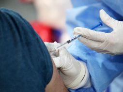 De acuerdo con López-Gatell, las hospitalizaciones y las muertes por COVID han sido mitigadas gracias al avance en el plan de vacunación. EL INFORMADOR / ARCHIVO