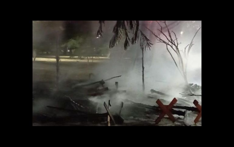 Los hechos ocurrieron en el camellón enfrente de la Glorieta de Los Naranjos, en el cruce de las calles Diamante e Islote. ESPECIAL /