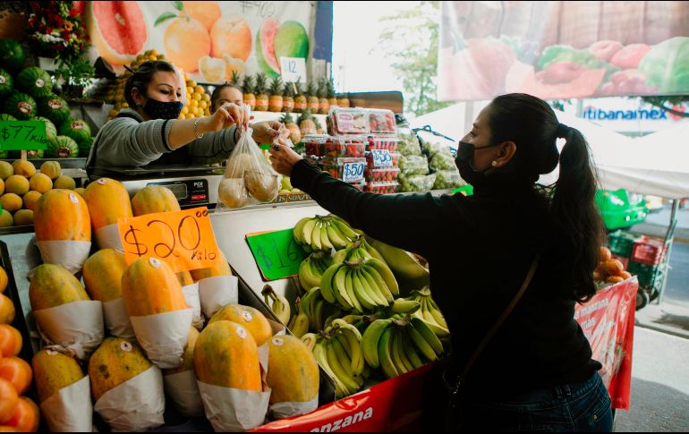 No siempre los comerciantes son conscientes de vender cantidades inexactas, pues las básculas suelen descalibrarse por el uso. EL INFORMADOR/G. Gallo