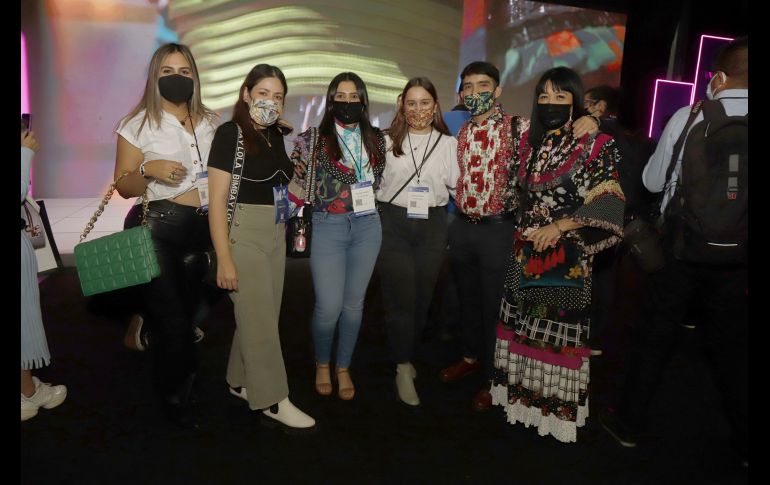 Diana Cabrera, Johanna Diaz, Gaby Vázquez, Florine Farji, Fernando Pineda y Claudia González. GENTE BIEN JALISCO/ CLAUDIO JIMENO