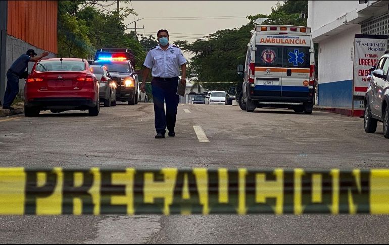 Con drones y perros, policía busca hasta en la selva al hombre que baleó a canadienses en Xcaret. AFP / J. Valdivia