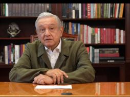 El Presidente reapareció este sábado, luego de que ayer viernes se realizó un cateterismo cardíaco en el Hospital Central Militar. FACEBOOK / Andrés Manuel López Obrador