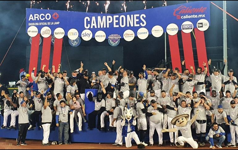 Auquella noche de enero, Charros selló el triunfo final de 8-1 para consagrarse como los nuevos monarcas del Pacífico. EL INFORMADOR / ARCHIVO